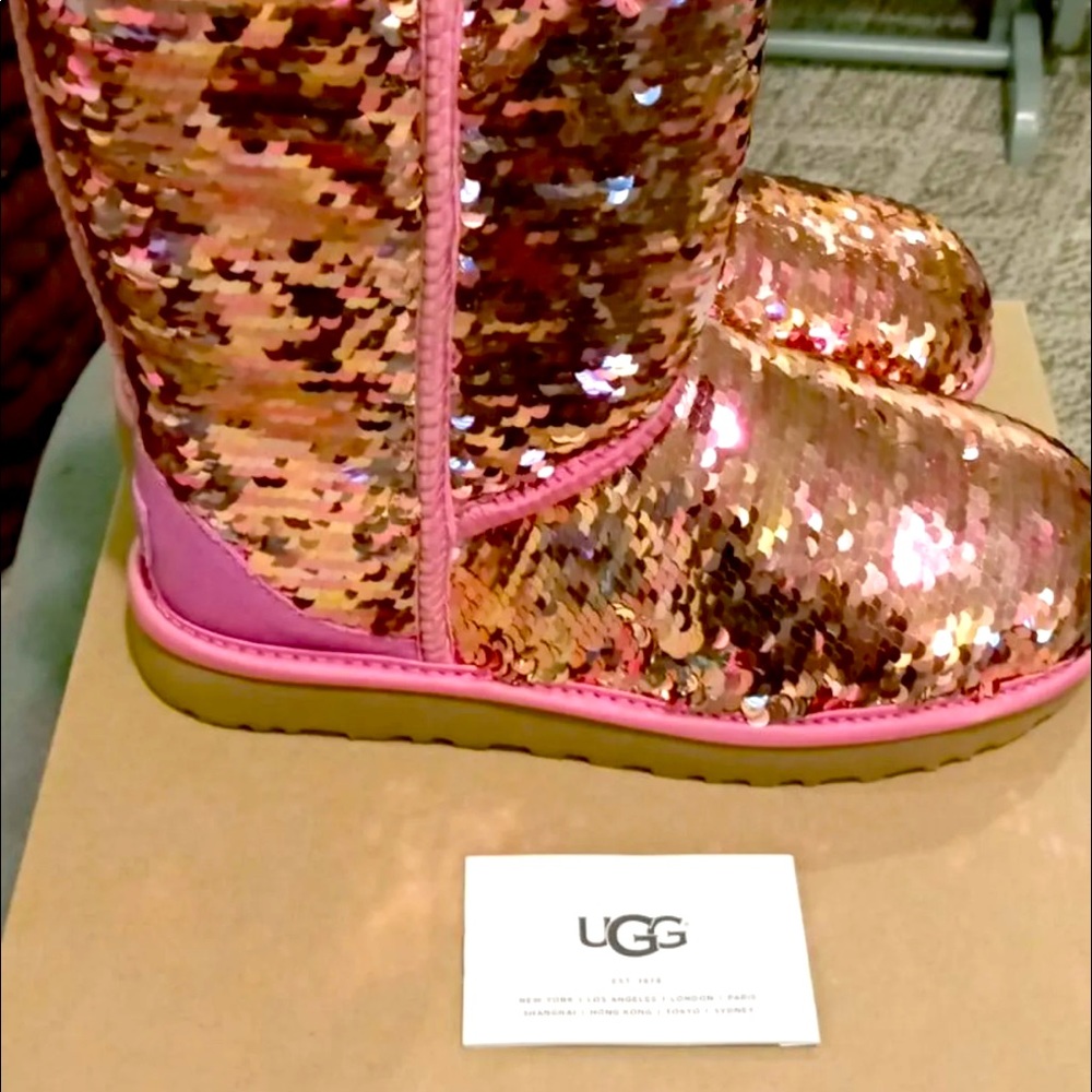 NEW  PINK SEQUIN UGGS - Picture 4 of 5